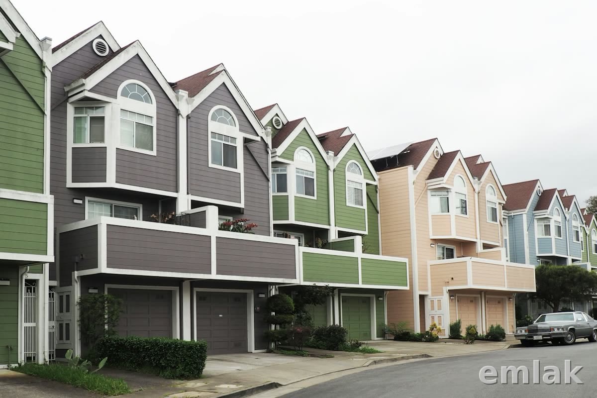 Townhouse with garage in The Heights 1
